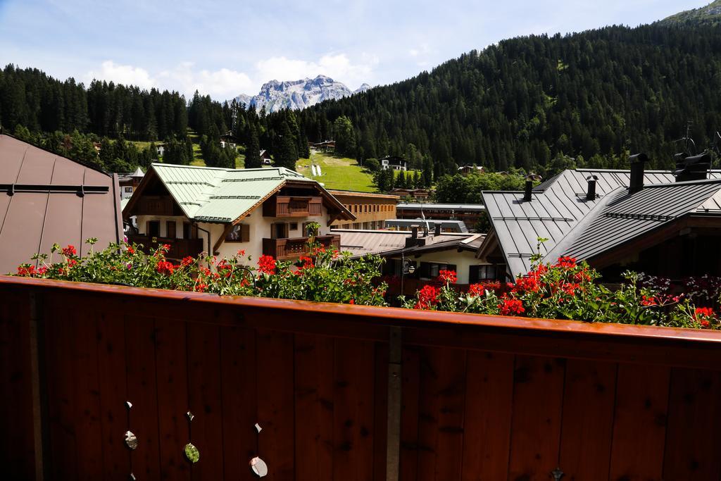 Dolomiti Hotel Cozzio มาดอนนาดีกัมปิโญ ห้อง รูปภาพ